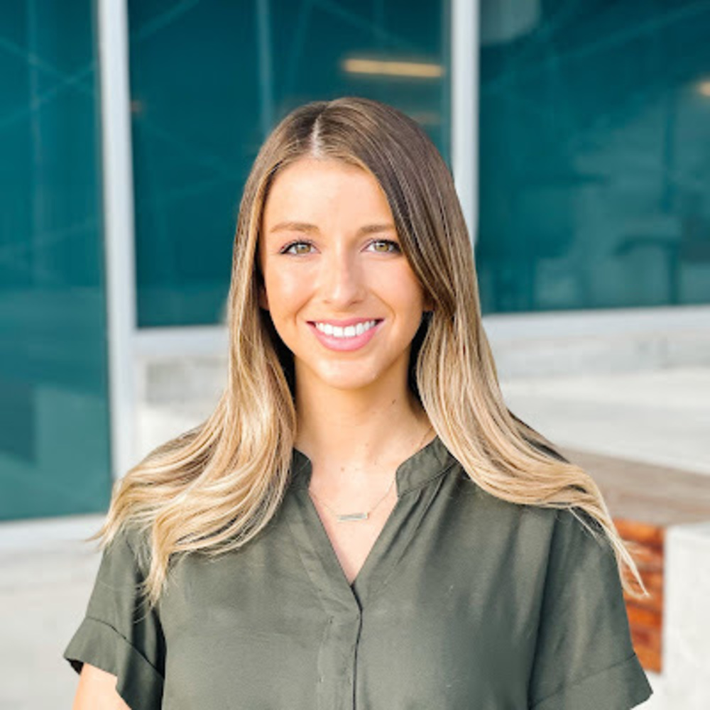 Meet your Posher, Nicole
